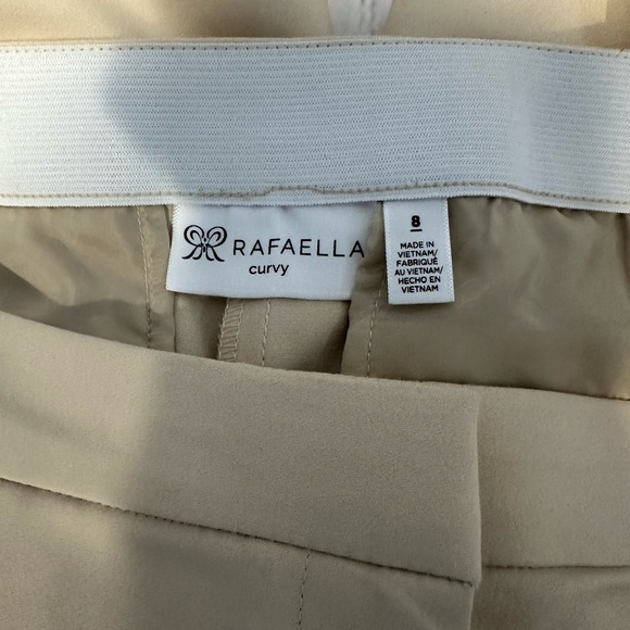 Rafaella comfort fit curvy size 8 dress pant crop. Color beige. - Picture 4 of 4